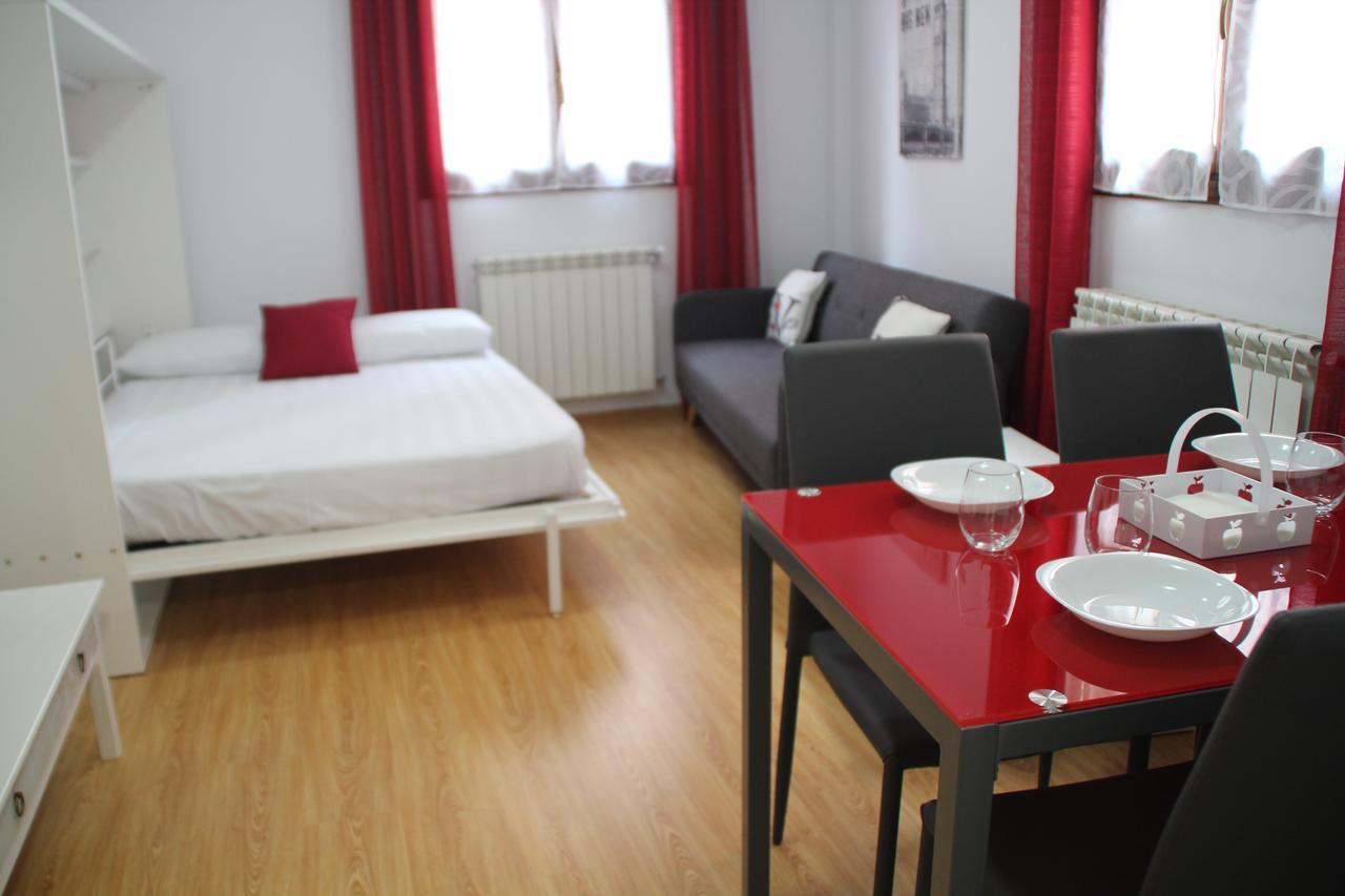 Apartamentos San Lazaro Ezcaray Dış mekan fotoğraf