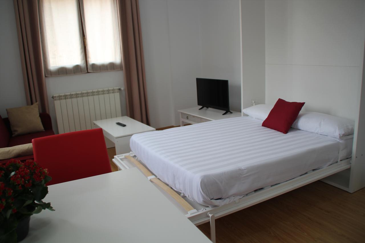 Apartamentos San Lazaro Ezcaray Dış mekan fotoğraf